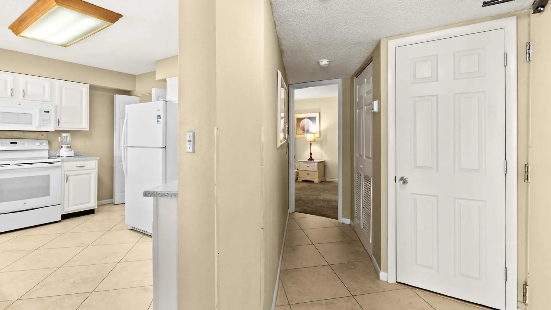 Emerald Towers 0306 Destin